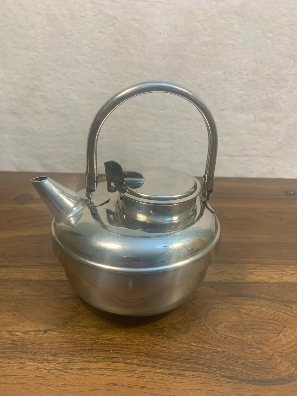 Stainless Steel Squat Camp Kettle Teapot with Hinged Latch Etched Lid